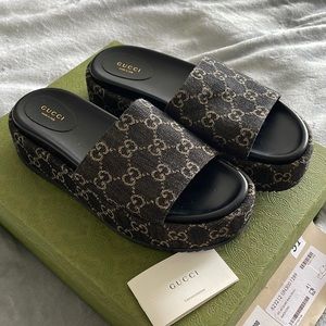 Gucci Angelina black denim slides size 41